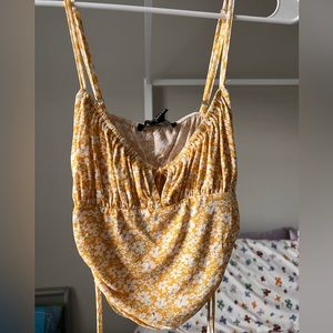 Forever21. Crop top. Yellow floral